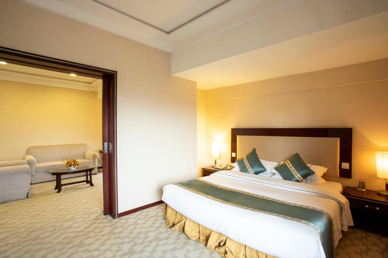 גואנגג'ואו Guangdong Victory Hotel -Shamian Island מראה חיצוני תמונה