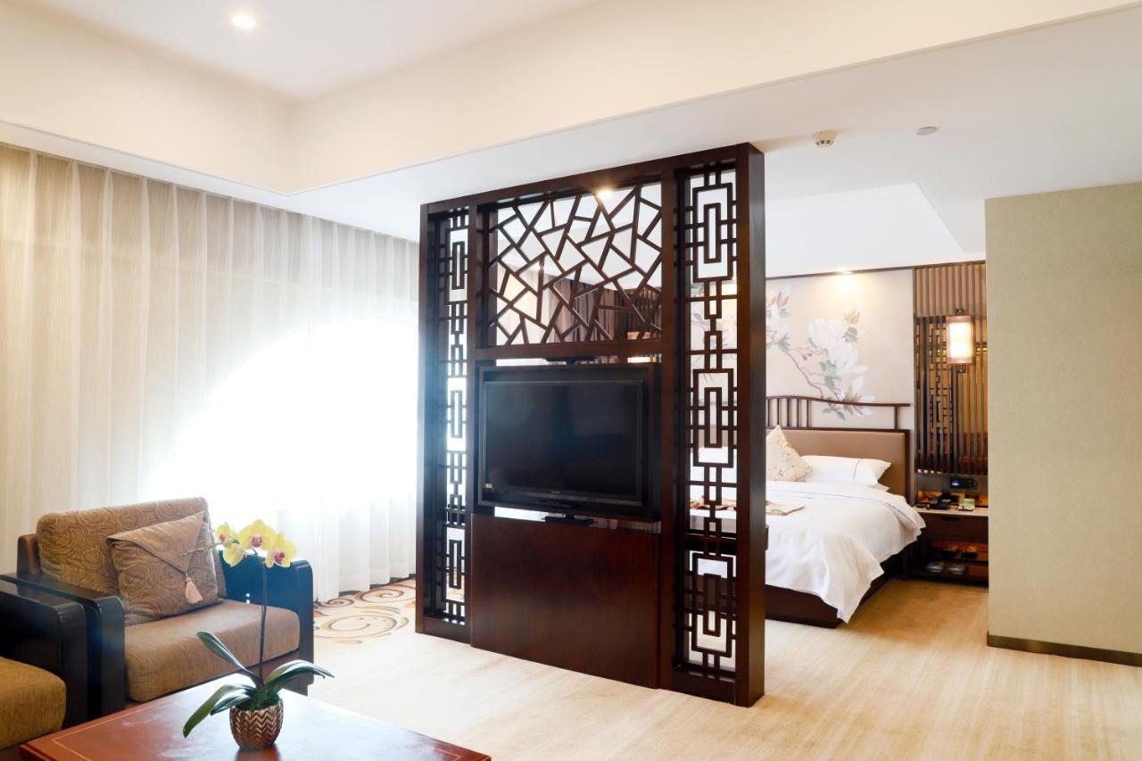 גואנגג'ואו Guangdong Victory Hotel -Shamian Island מראה חיצוני תמונה